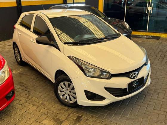 HYUNDAI HB20 1.0 COMFORT 12V FLEX 4P MANUAL HYUNDAI HB20 1.0 COMFORT 12V FLEX 4P MANUAL